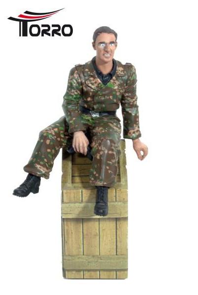 22228517 - Figur Funker Panzerbesatzung