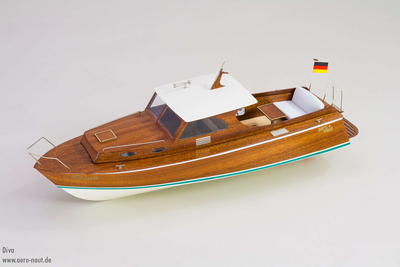 309300 - Diva Kajütboot Bausatz