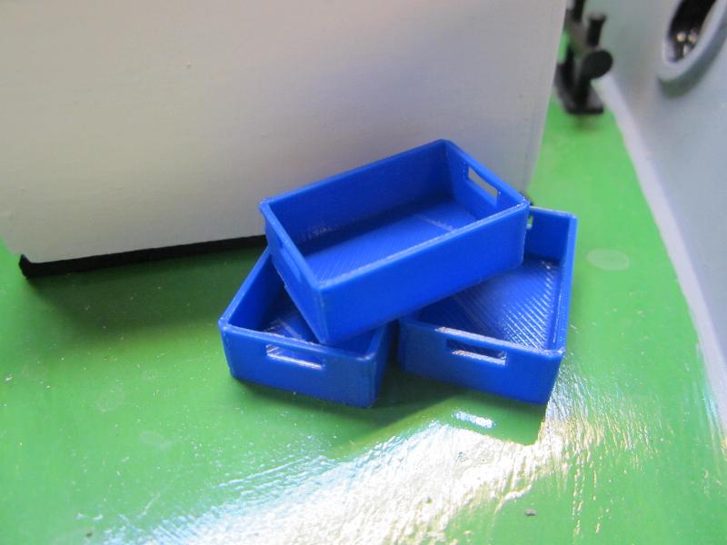 Kiste flach blau 25x8x17mm 1:25 - 19336 - 542 - 0 - 1